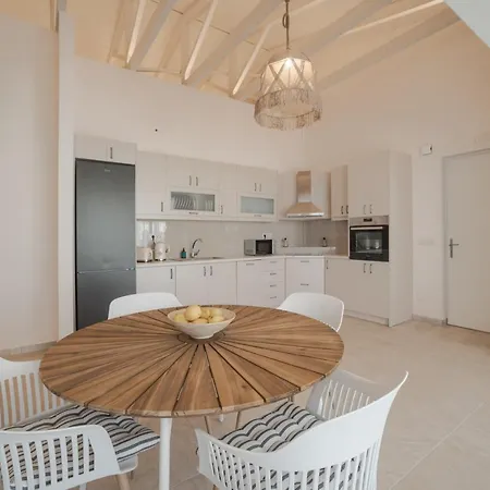 Kavo Seaside Luxury Apartment Argassi Exterior photo